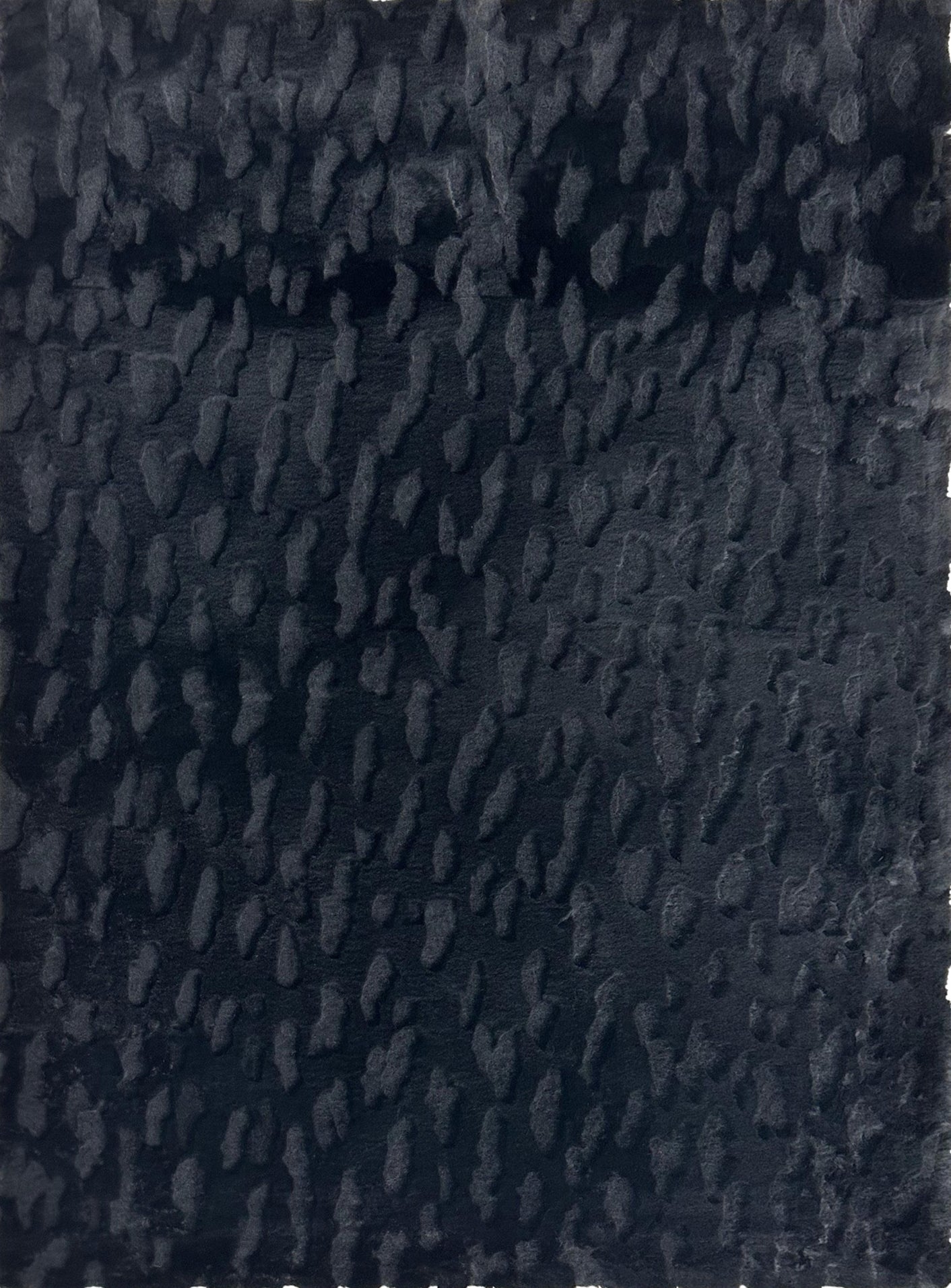 Sculpted Bunny 50 Black Rug