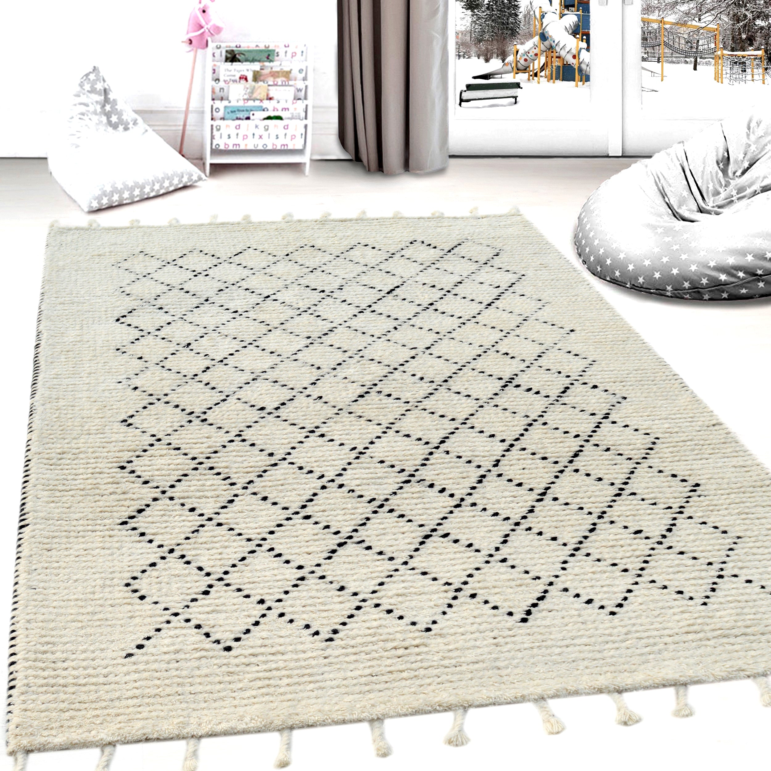 Dynamic Rugs CELESTIAL 6953-190 Ivory/Black Rug