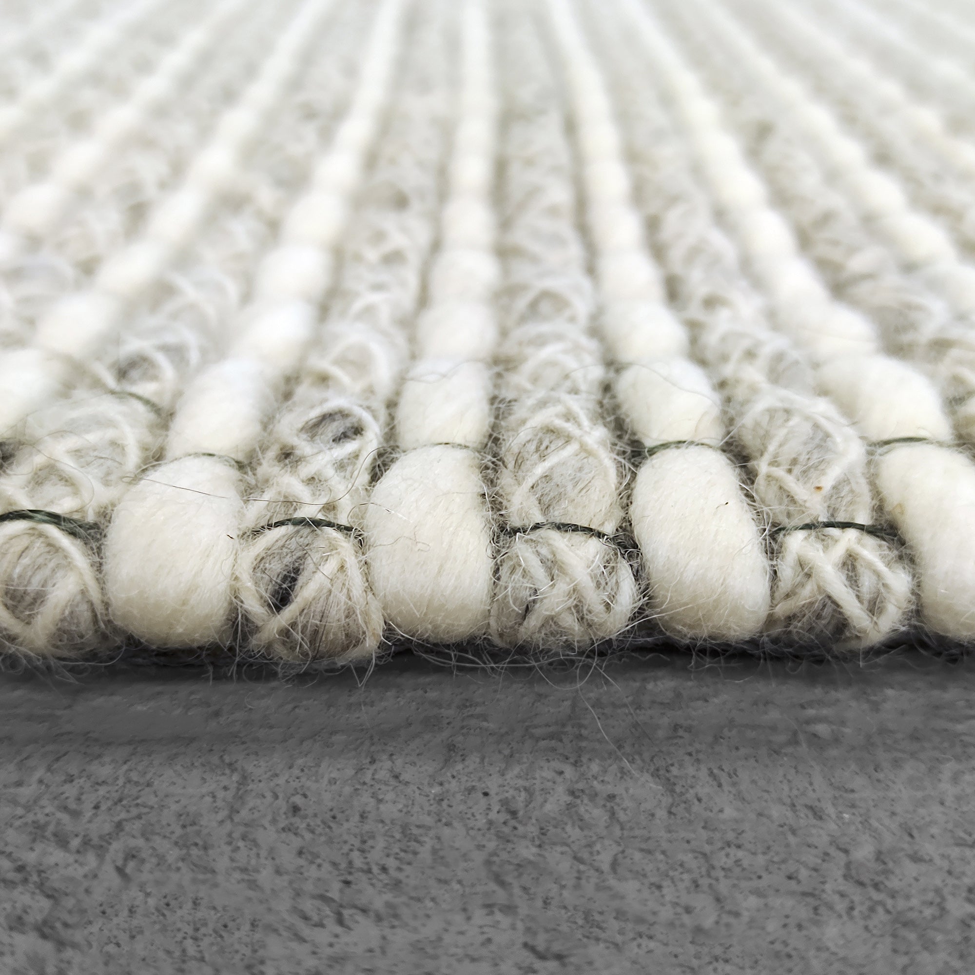 Dynamic Rugs VICI 4622-190 Ivory/Black Rug