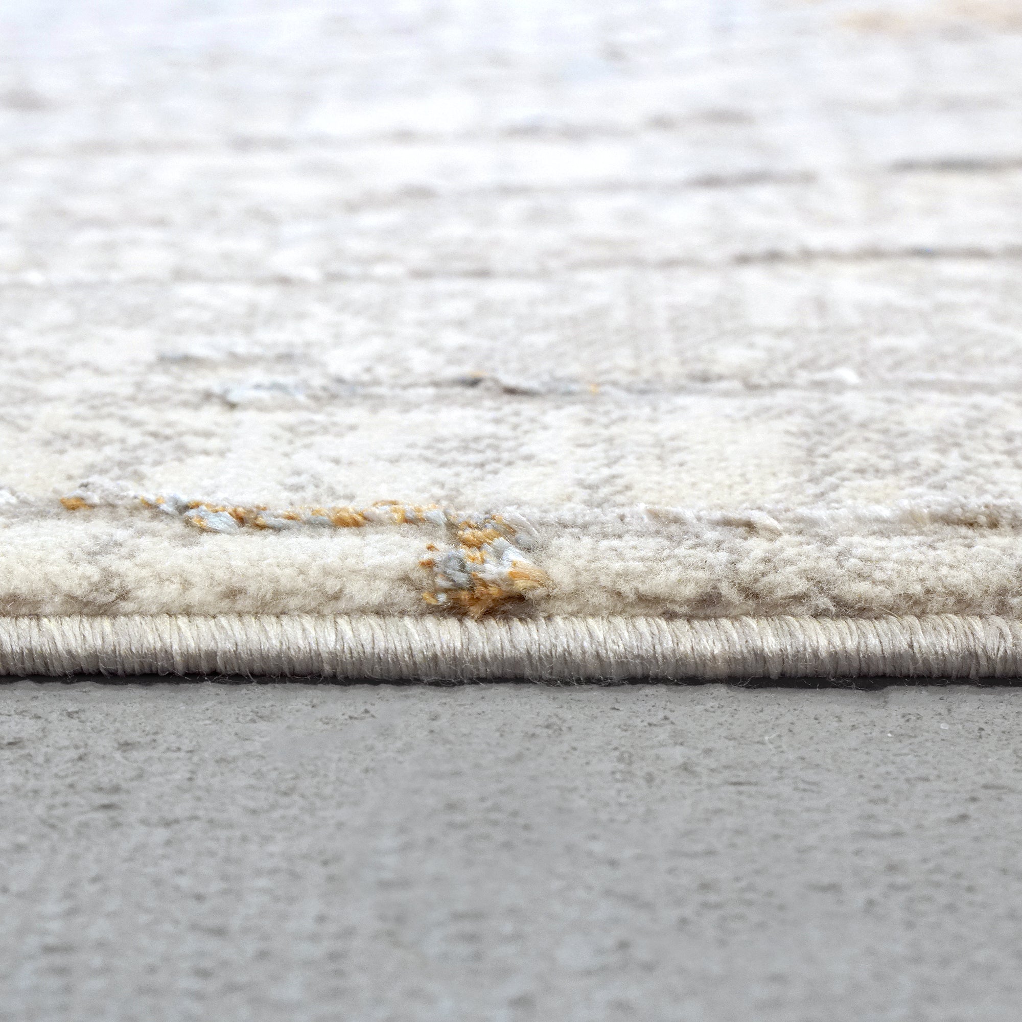 Dynamic Rugs GOLD 1350-897 Cream/Silver Rug