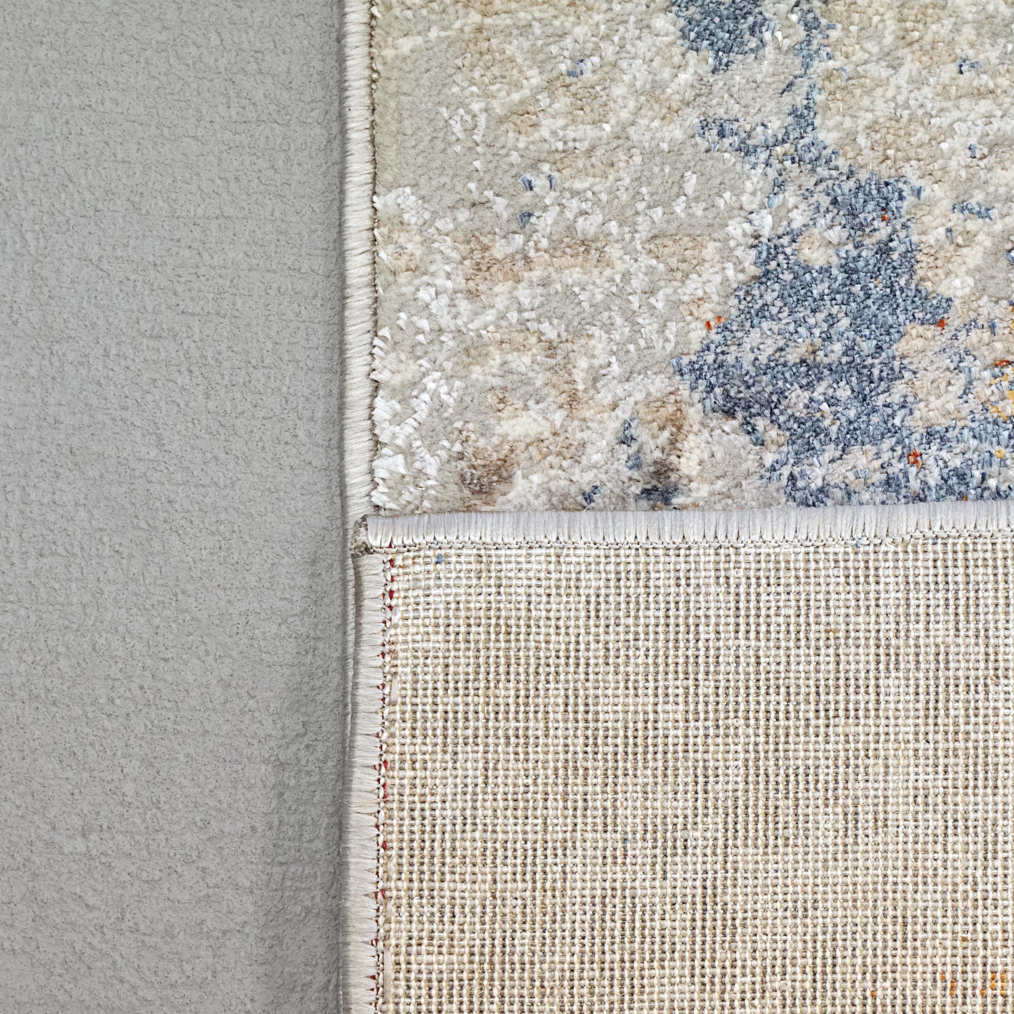 Dynamic Rugs GOLD 1353-875 Cream/Silver Rug