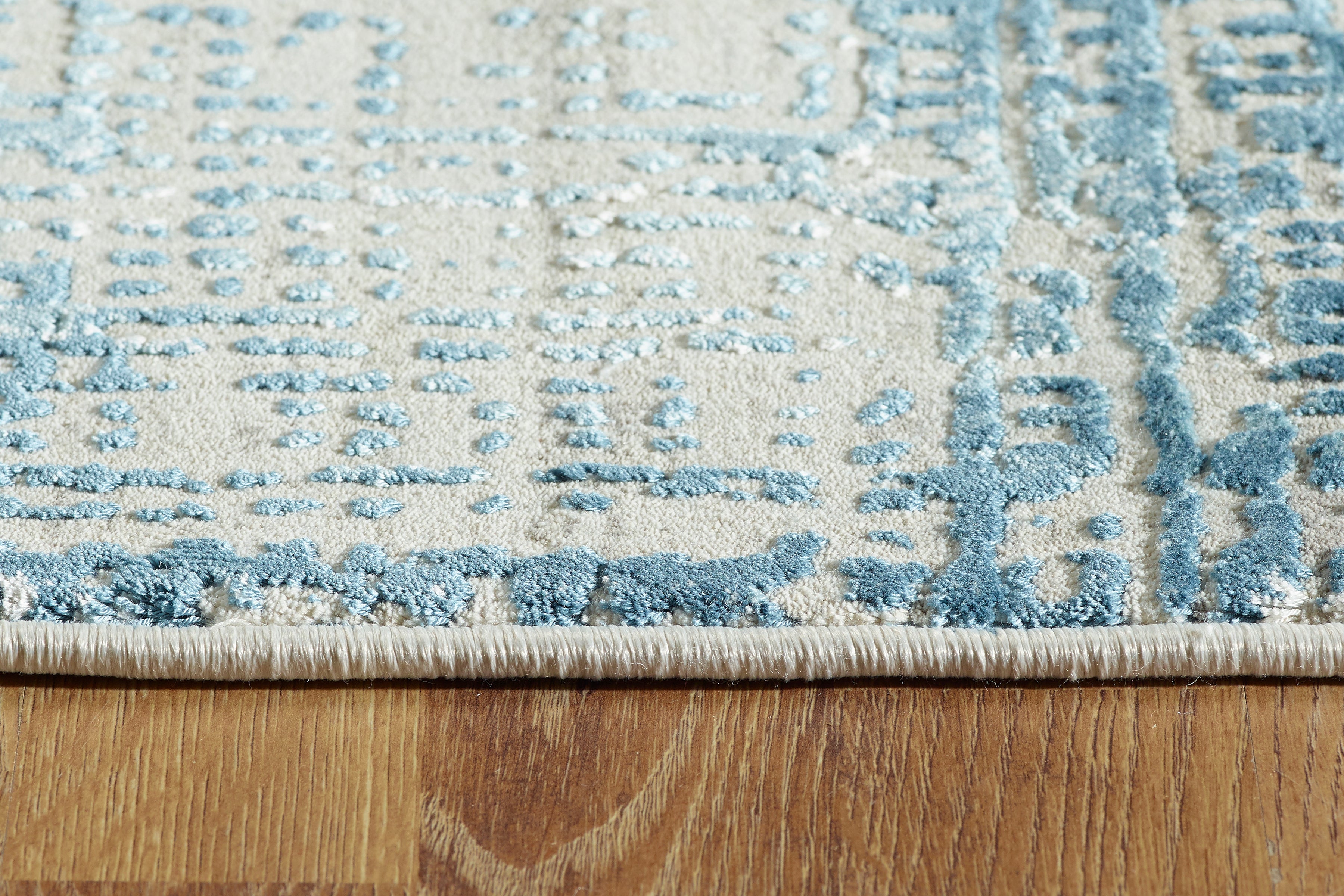 Dynamic Rugs QUARTZ 27035-150 Blue Rug