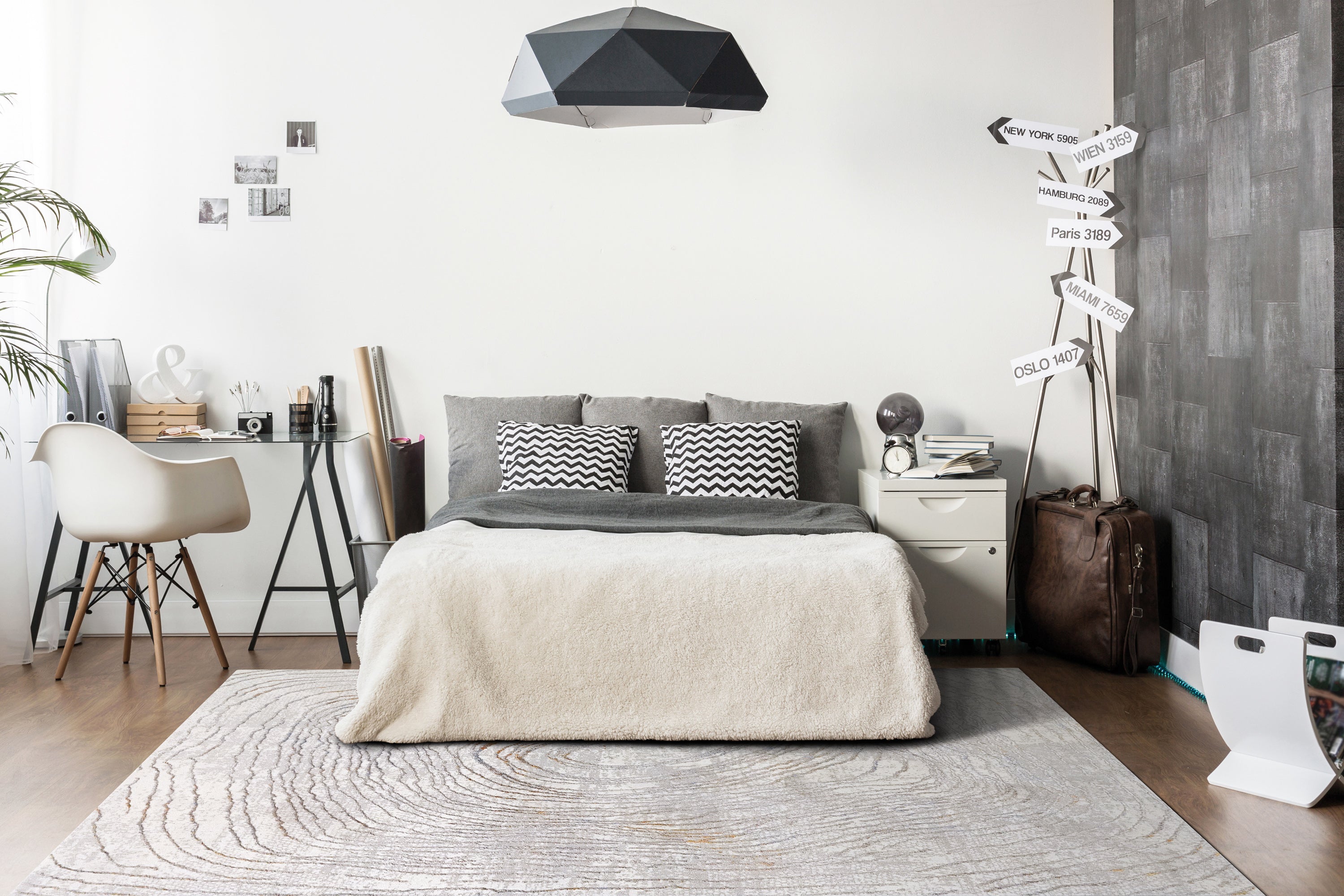 Dynamic Rugs GOLD 1350-897 Cream/Silver Rug