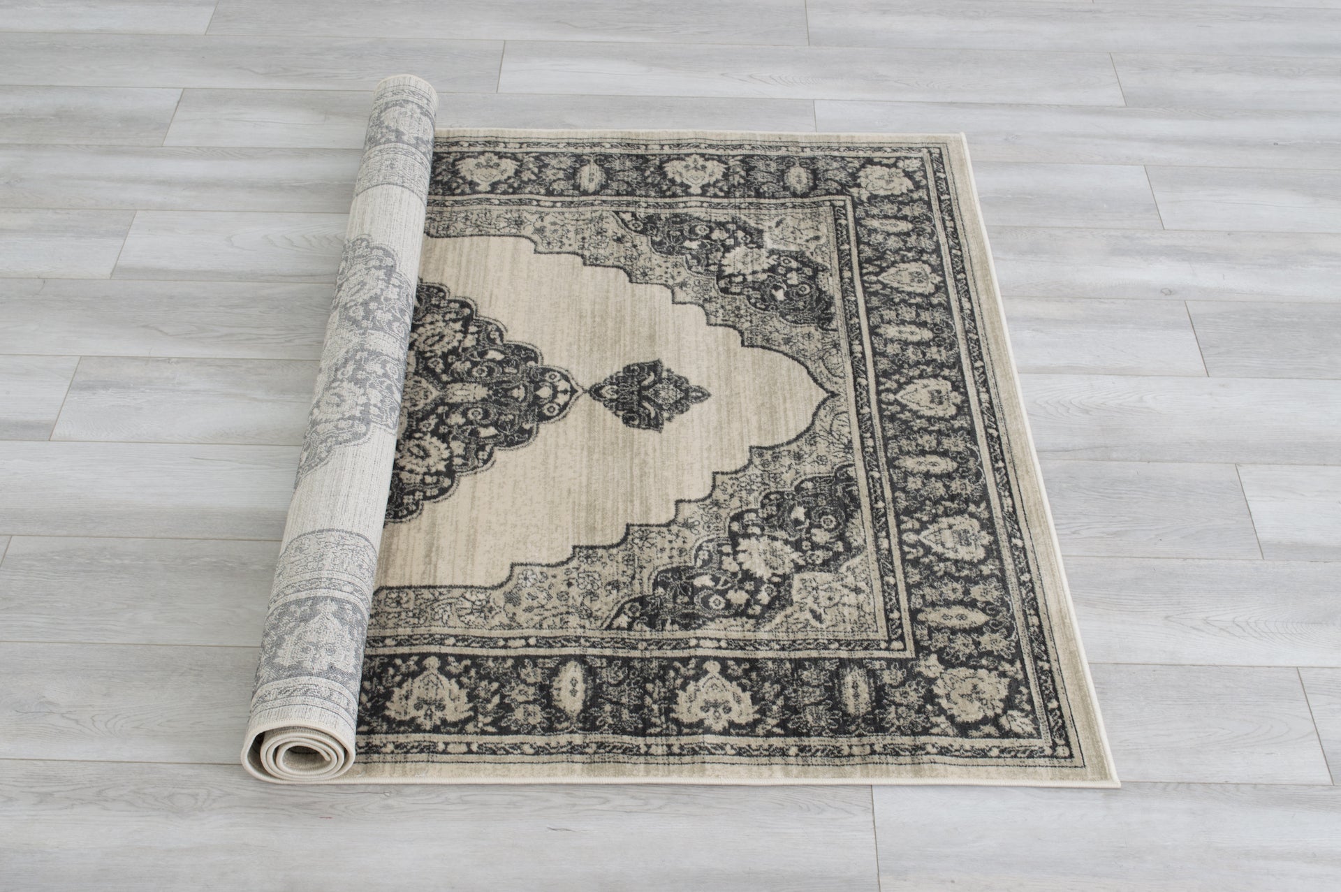 American cover design / Persian weavers Hudson 1094 Fossil Rug