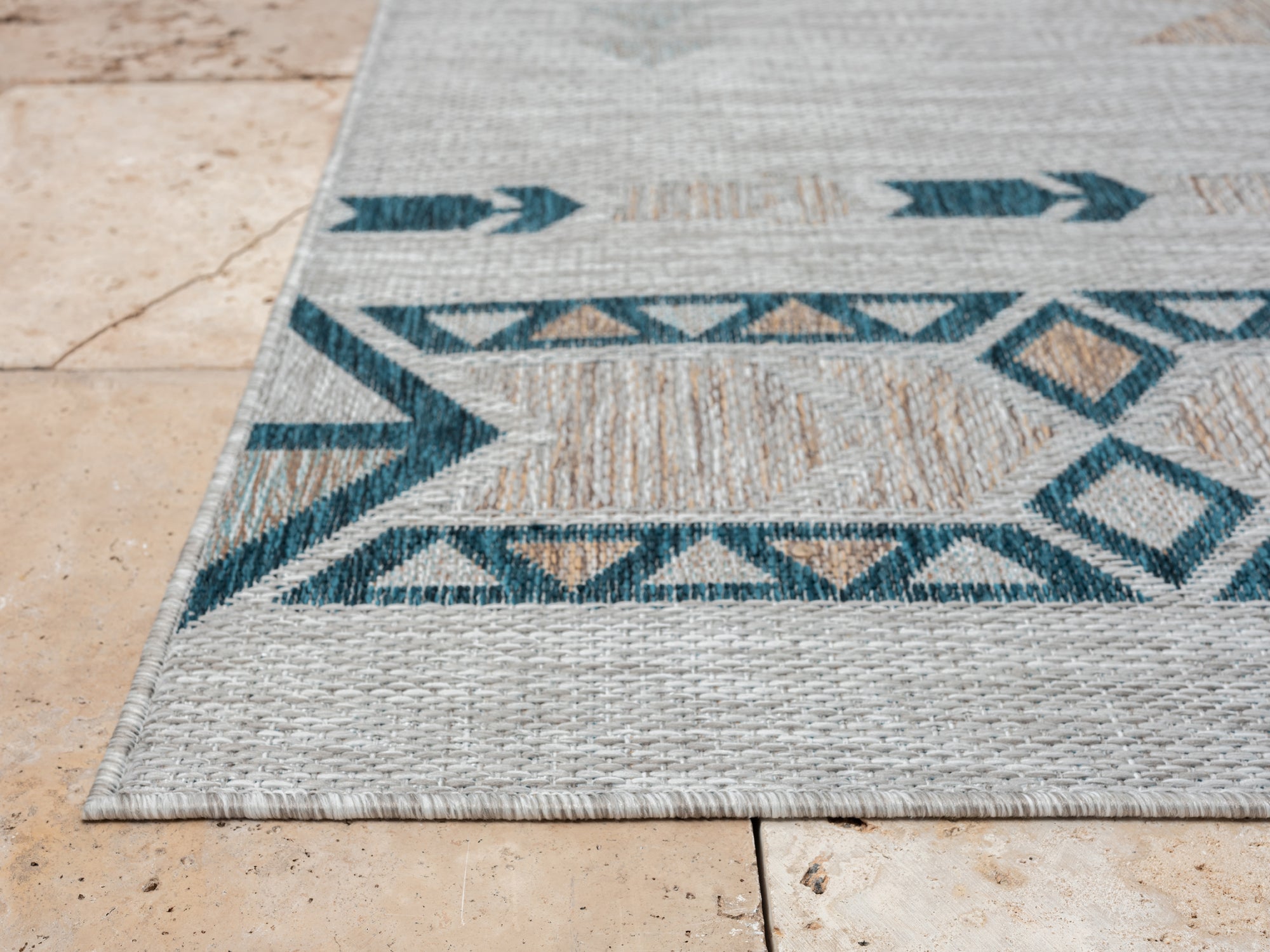 American cover design / Persian weavers Coastal 664 Sand Rug