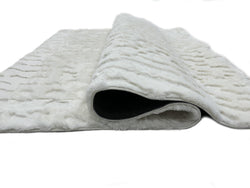 American cover design / Persian weavers Sculpted Bunny 50 Snow Rug