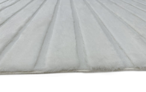 American cover design / Persian weavers Sculpted Bunny 52 Snow Rug