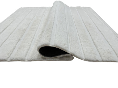 American cover design / Persian weavers Sculpted Bunny 52 Snow Rug