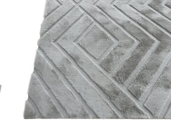 American cover design / Persian weavers Sculpted Bunny 56 Silver Rug