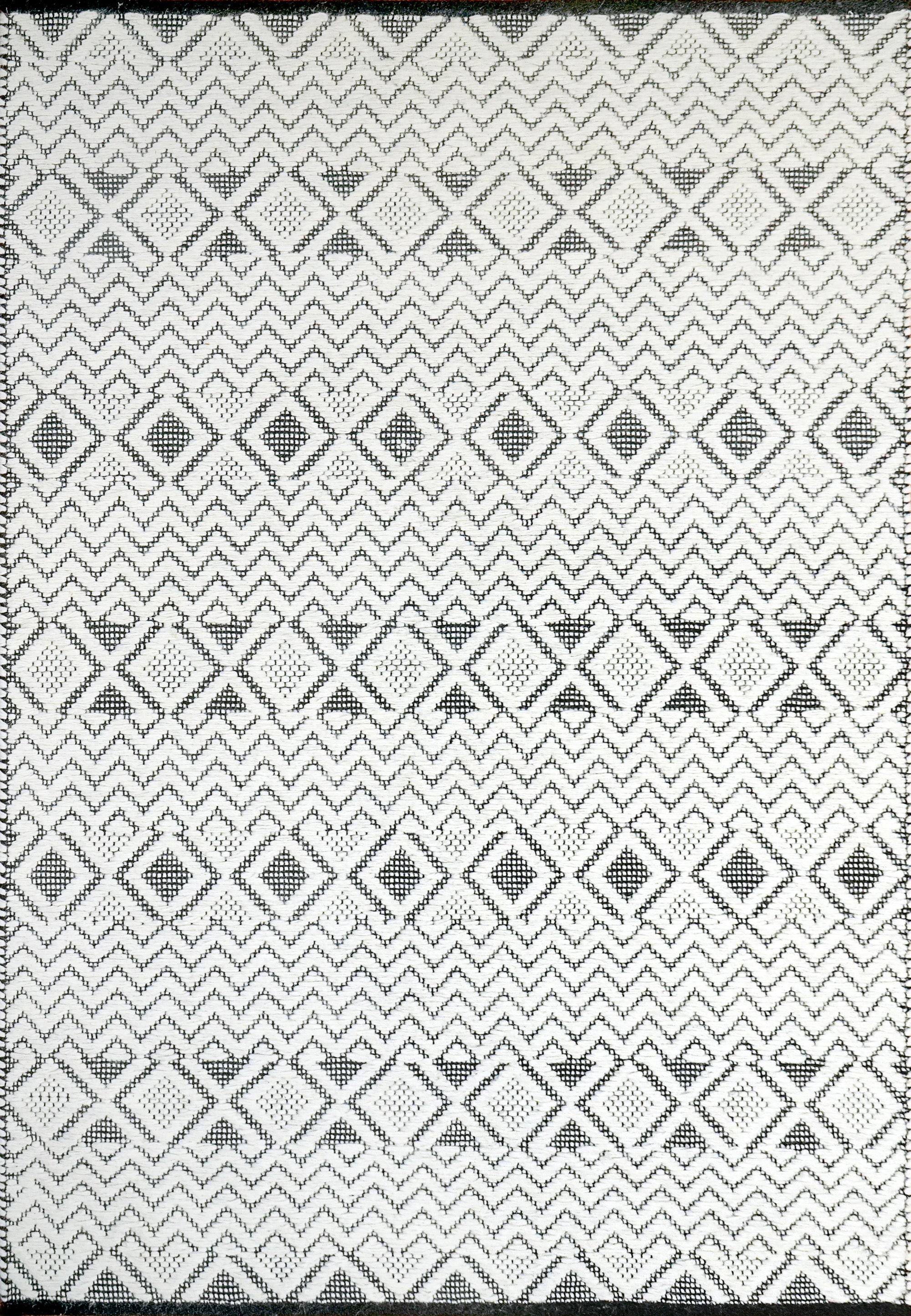 Dynamic Rugs CLEVELAND 7472-190 Ivory/Black Rug