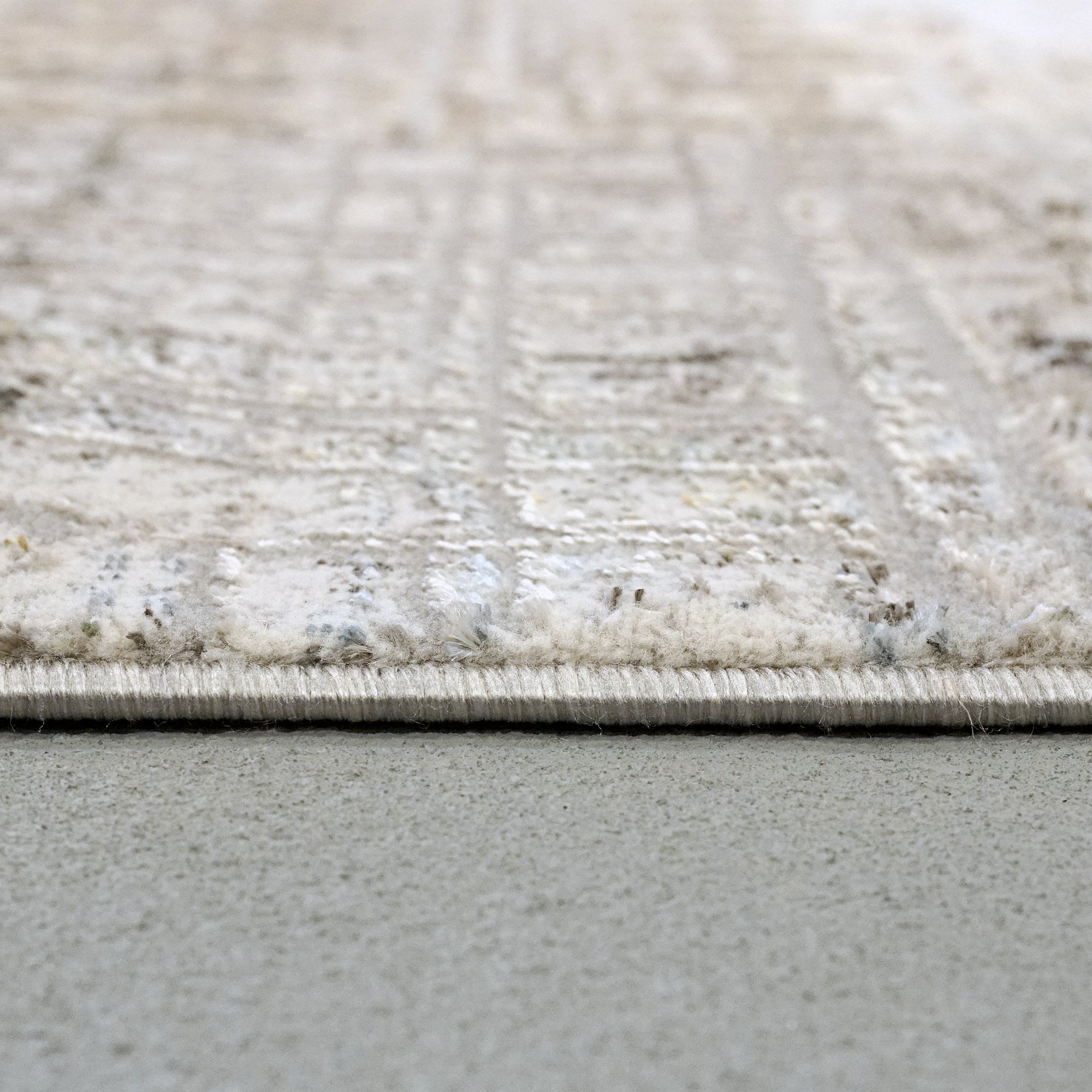 Dynamic Rugs MERIT 6656-999 Grey Rug