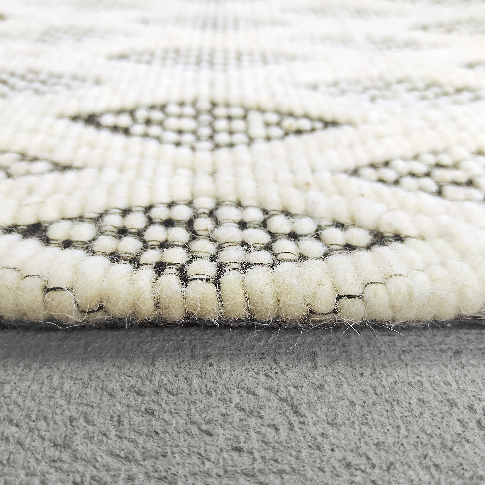 Dynamic Rugs LOLA 2120-190 Ivory Rug