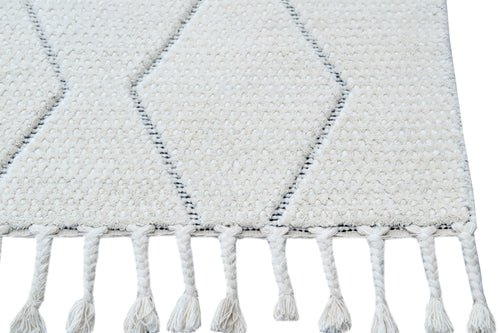 Dynamic Rugs MOXIE 2533-190 Ivory/Black Rug