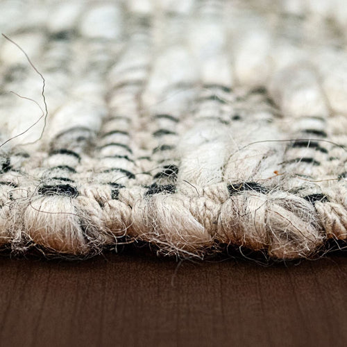 Cleveland 7452-180 Cream/Brown Rug - 60% Wool 40% Viscose