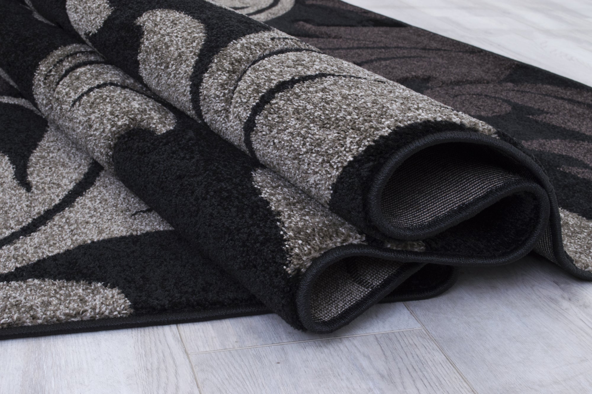 American cover design / Persian weavers Hollywood 288 Black Rug