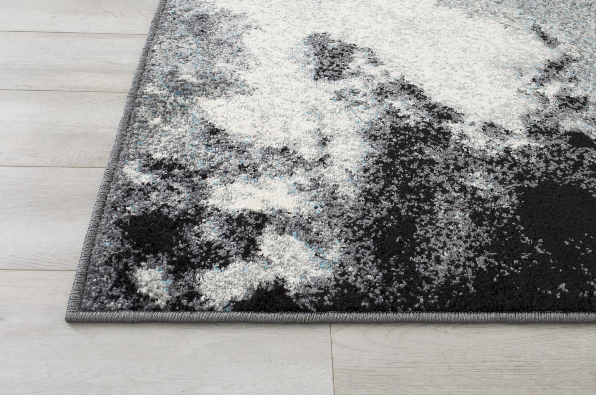 American cover design / Persian weavers Ibiza 184 Black Storm Rug