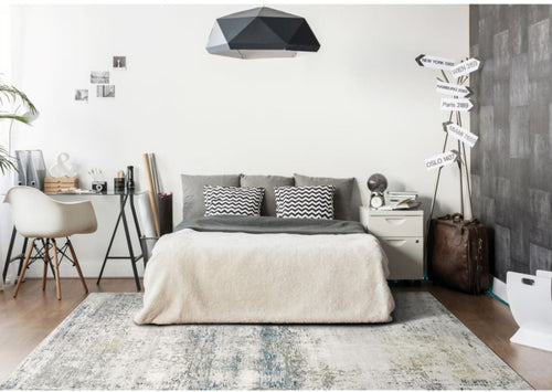 Icon 9327-905 Grey/Ivory Rug - 70% Space-Dyed Viscose 30% 
