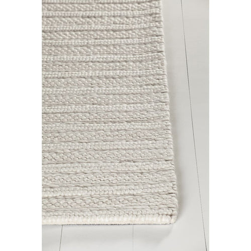 Saira SAI-44701 White Rug